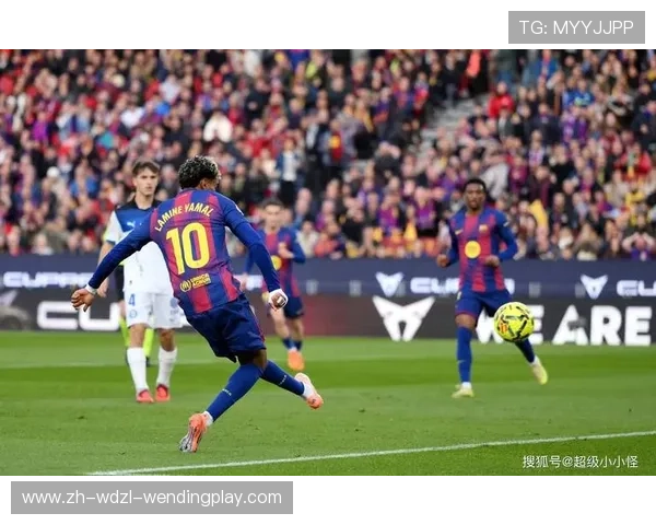 西甲联赛巴萨经典集锦：回顾巴萨历史上最强时刻