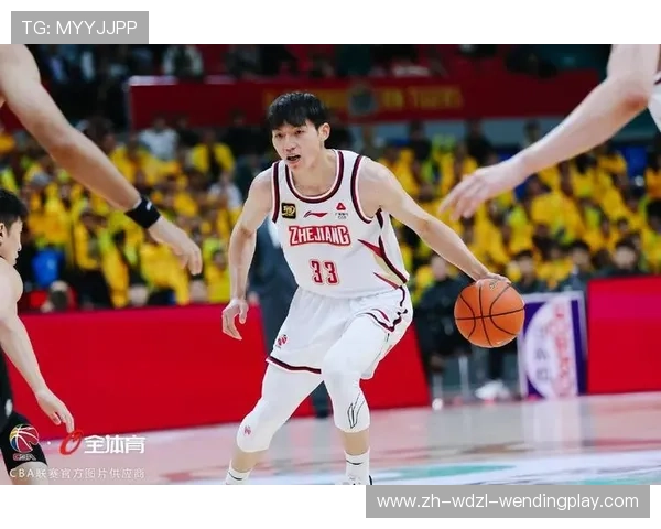 足球报点评CBA联赛表现 足球报点评CBA联赛表现